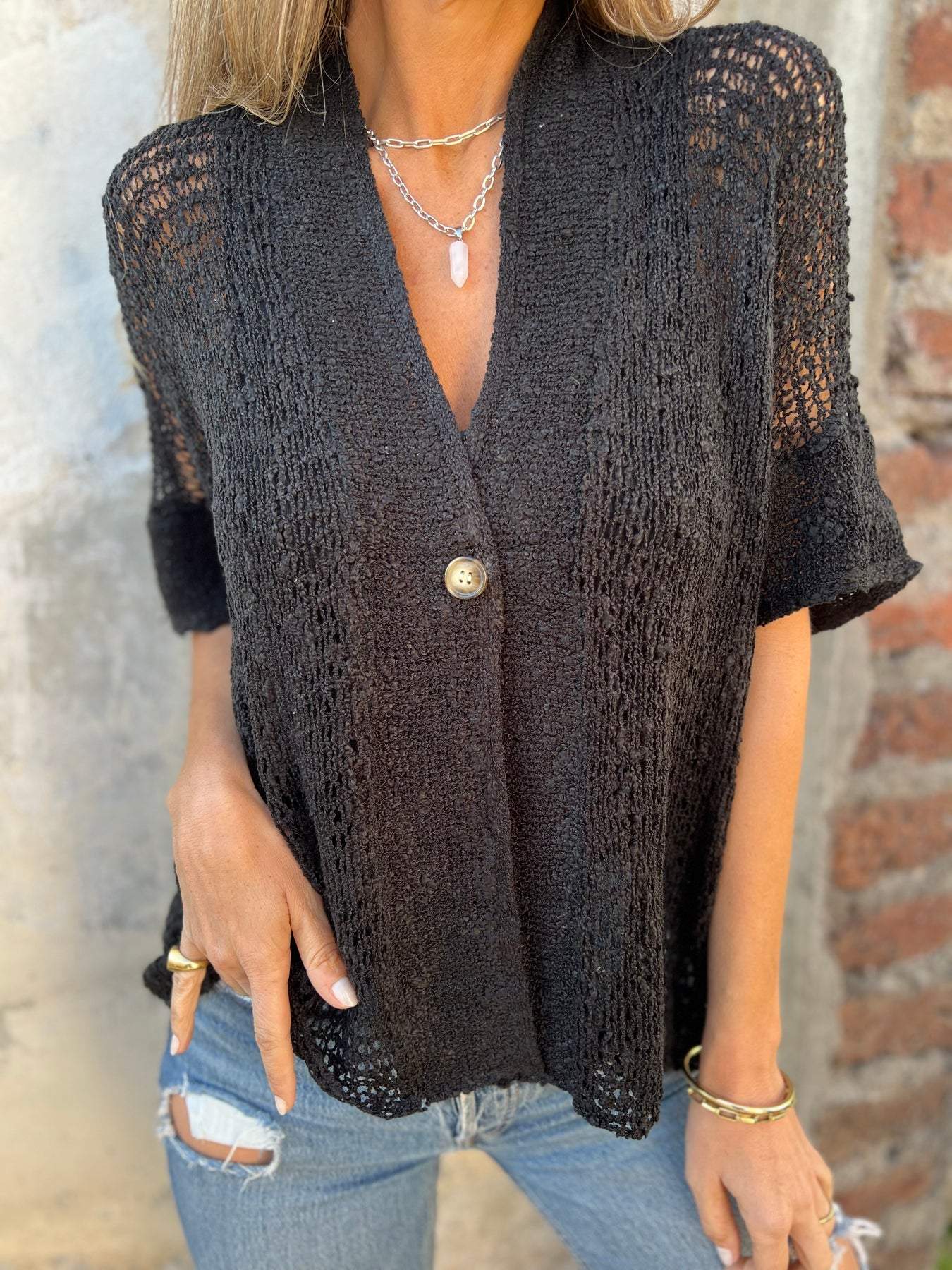 Kamila | Elegant Textured V-Neck Knit Top
